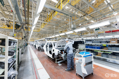 米家雙雄領(lǐng)跑低碳時(shí)代 納米01與小米SU7榮膺領(lǐng)跑者車型的整合營銷戰(zhàn)略